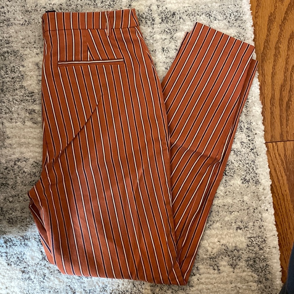 Stretchy ankle bottoms Forever21: size L